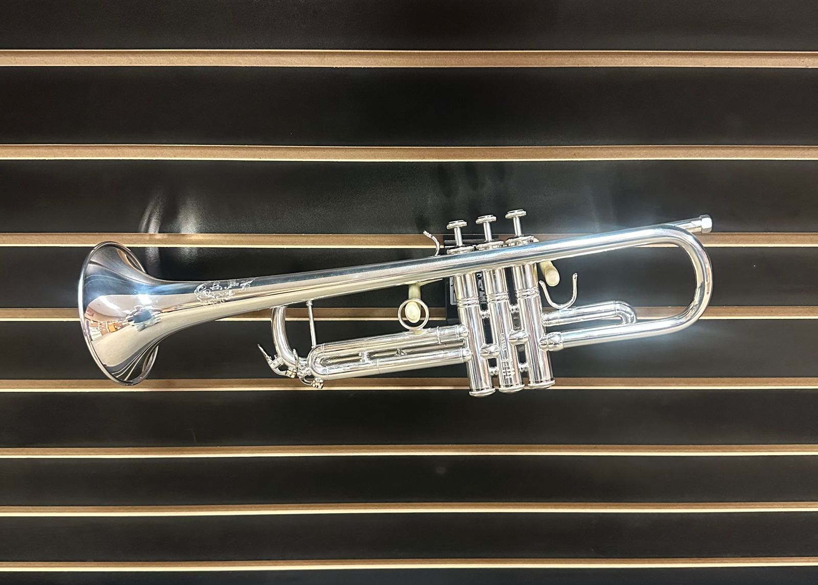 Bach Giardinelli GTR-12 2024 - Silver Plated Trumpet - Image 4